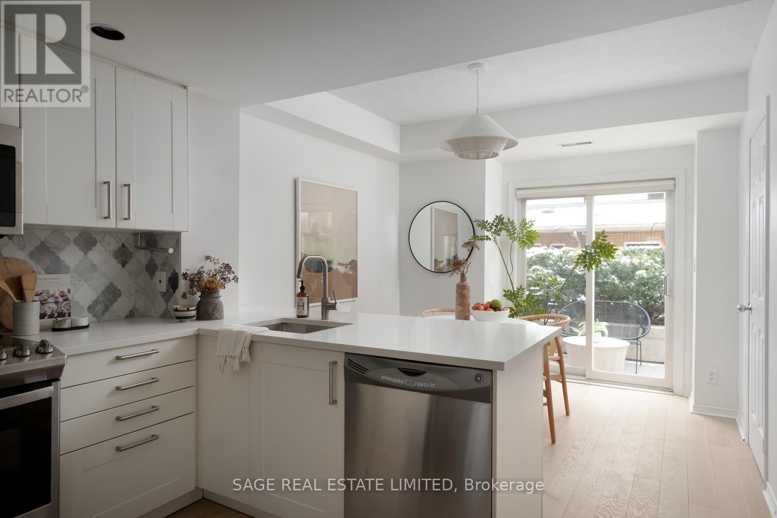 119 - 208 Niagara Street, Toronto (niagara), Ontario