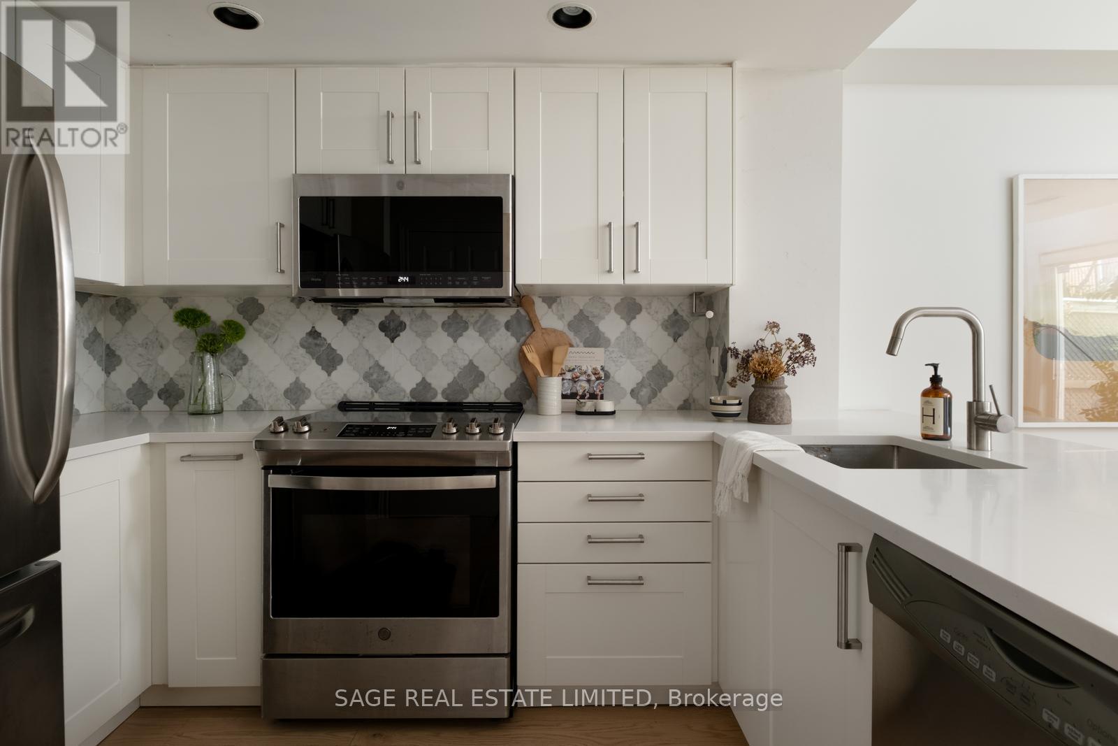 119 - 208 Niagara Street, Toronto (niagara), Ontario