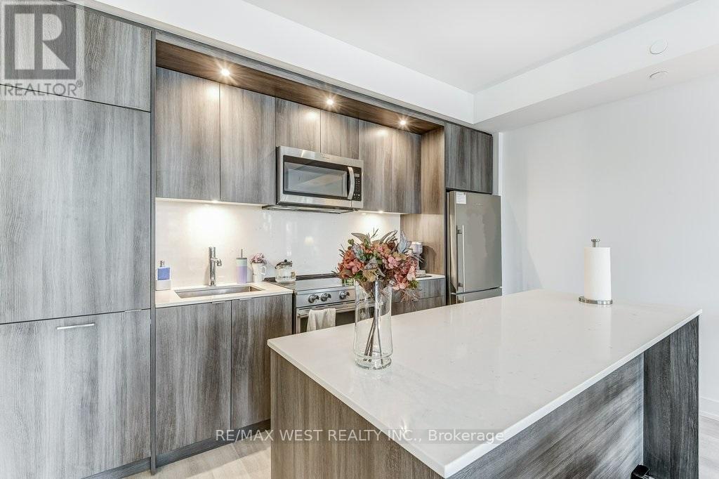 543 - 20 Inn On The Park Drive, Toronto (banbury-don Mills), Ontario