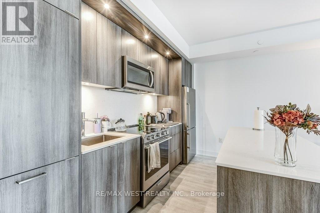 543 - 20 Inn On The Park Drive, Toronto (banbury-don Mills), Ontario