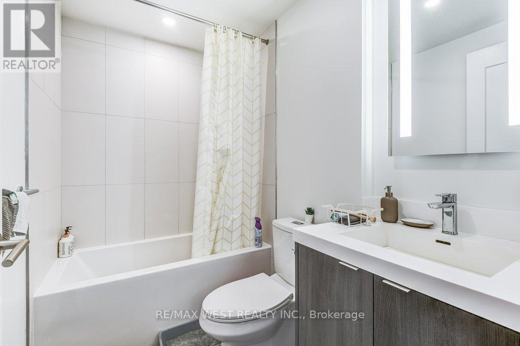 543 - 20 Inn On The Park Drive, Toronto (banbury-don Mills), Ontario