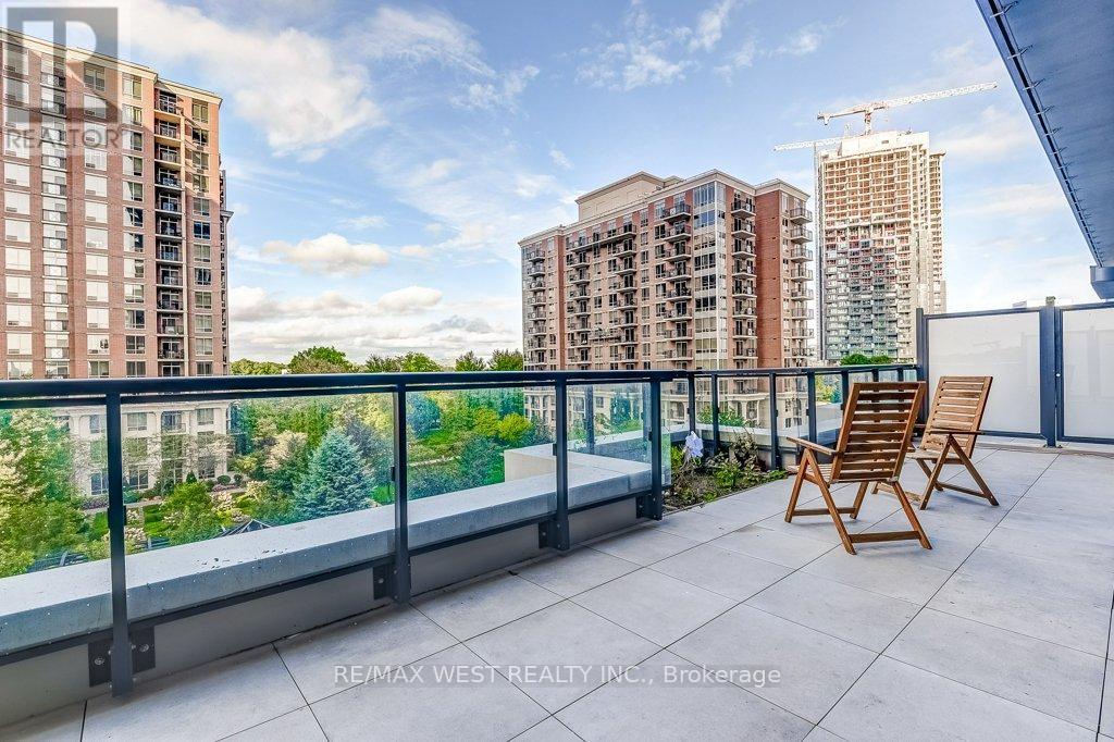 543 - 20 Inn On The Park Drive, Toronto (banbury-don Mills), Ontario