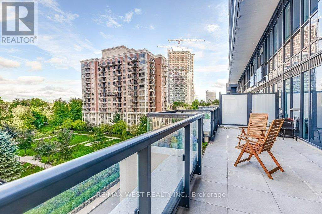 543 - 20 Inn On The Park Drive, Toronto (banbury-don Mills), Ontario