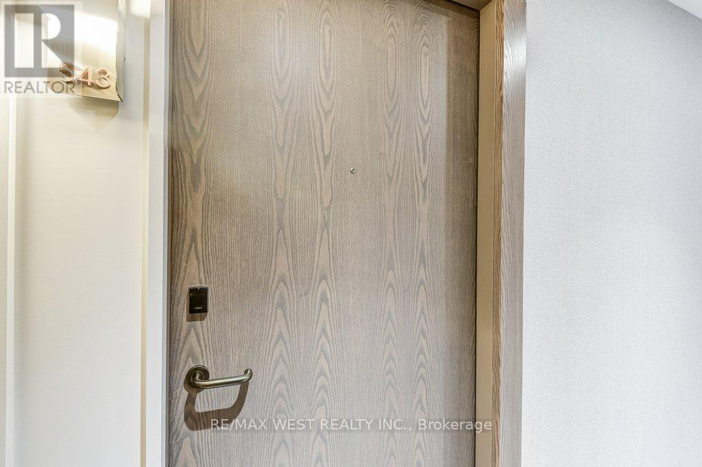 543 - 20 Inn On The Park Drive, Toronto (banbury-don Mills), Ontario