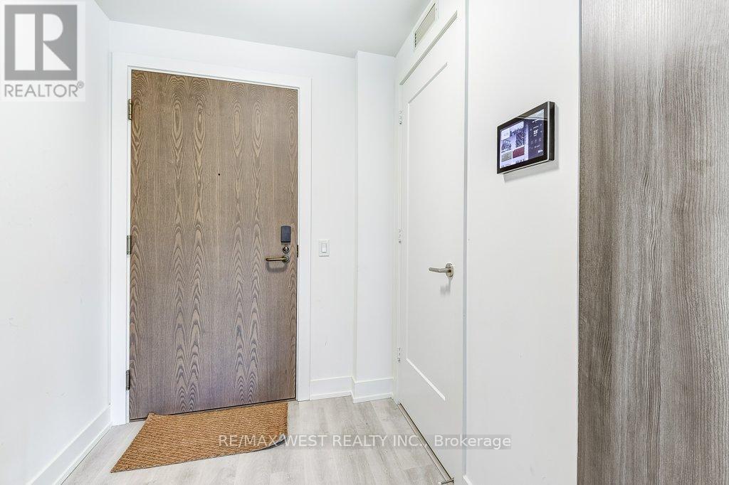 543 - 20 Inn On The Park Drive, Toronto (banbury-don Mills), Ontario