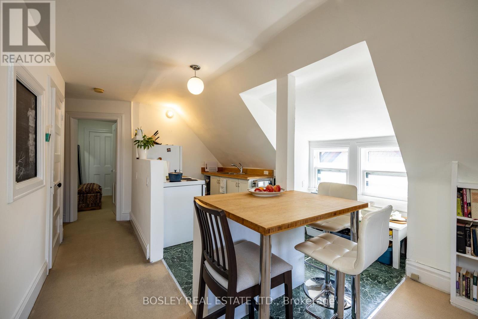 135 Madison Avenue, Toronto (annex), Ontario