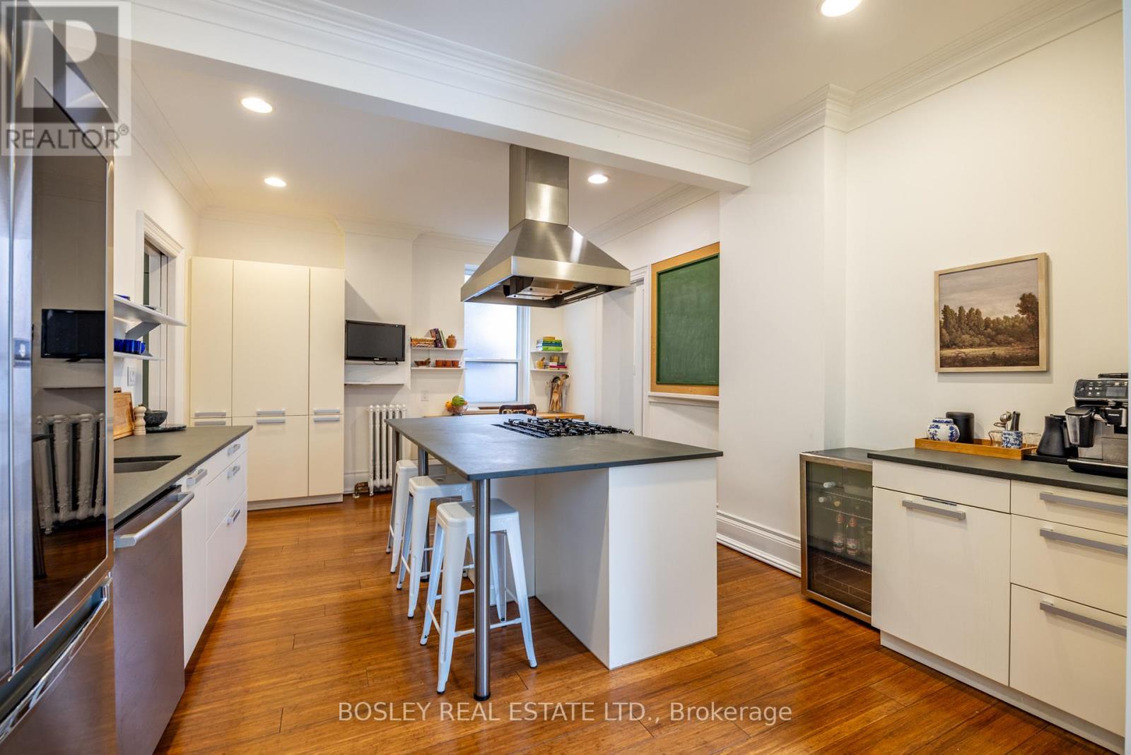 135 Madison Avenue, Toronto (annex), Ontario