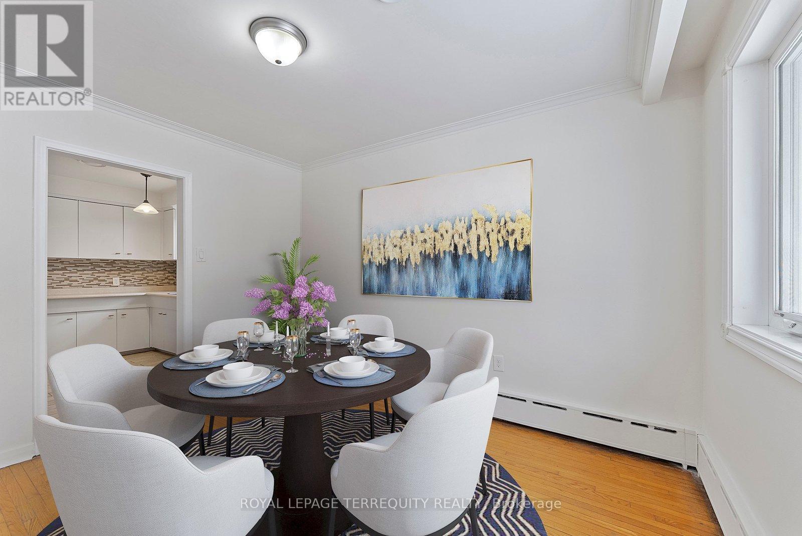 6 Peacham Crescent, Toronto (downsview-roding-cfb), Ontario