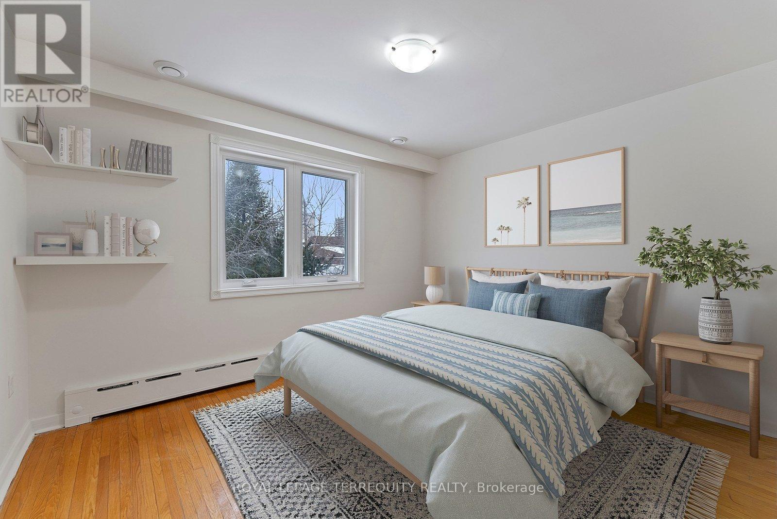 6 Peacham Crescent, Toronto (downsview-roding-cfb), Ontario