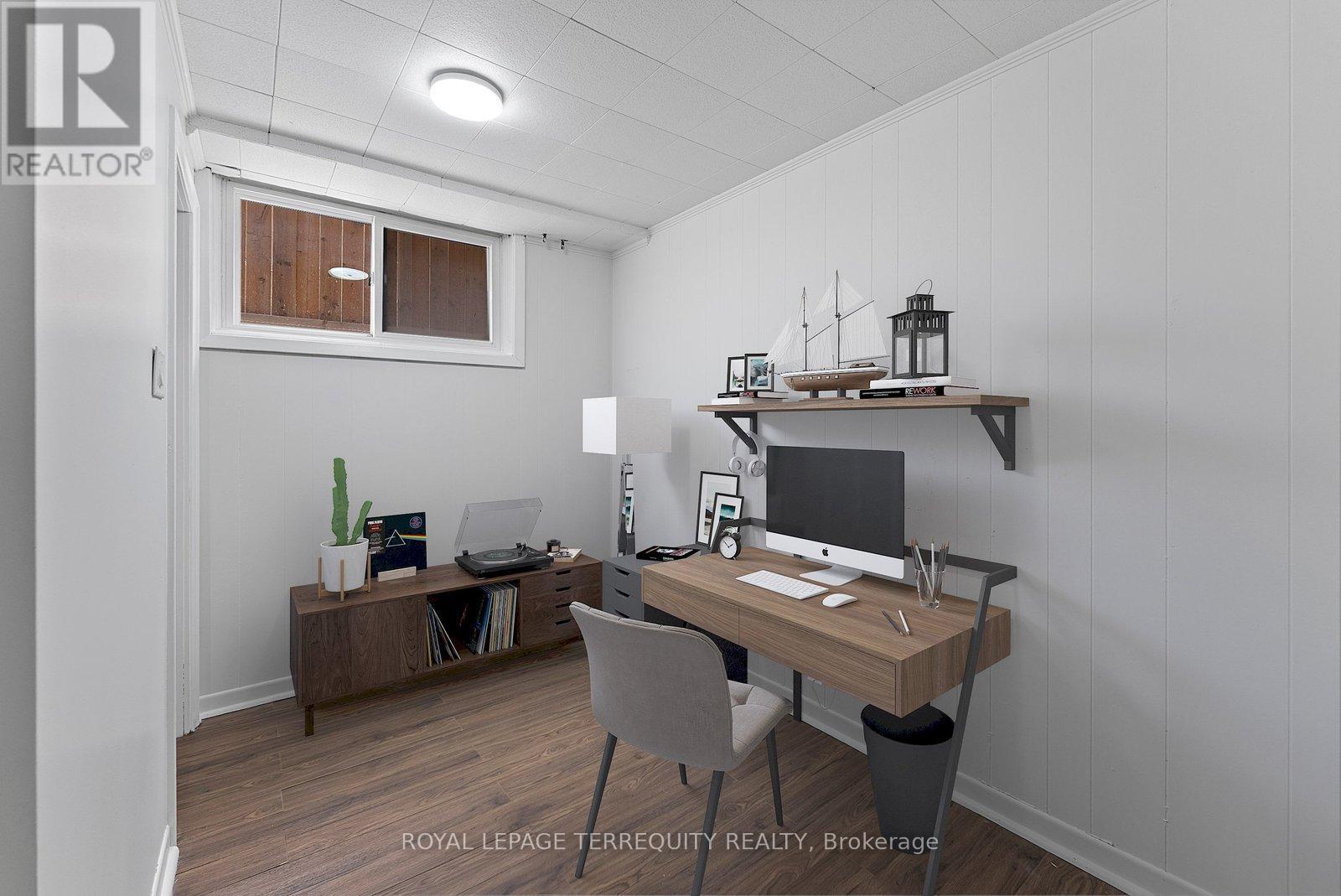 6 Peacham Crescent, Toronto (downsview-roding-cfb), Ontario