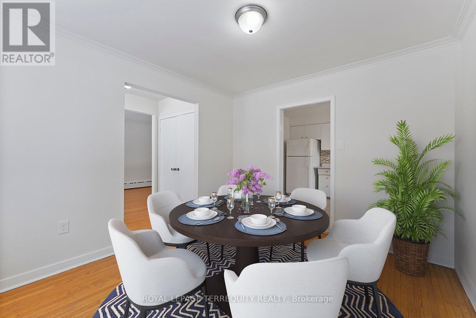 6 Peacham Crescent, Toronto (downsview-roding-cfb), Ontario