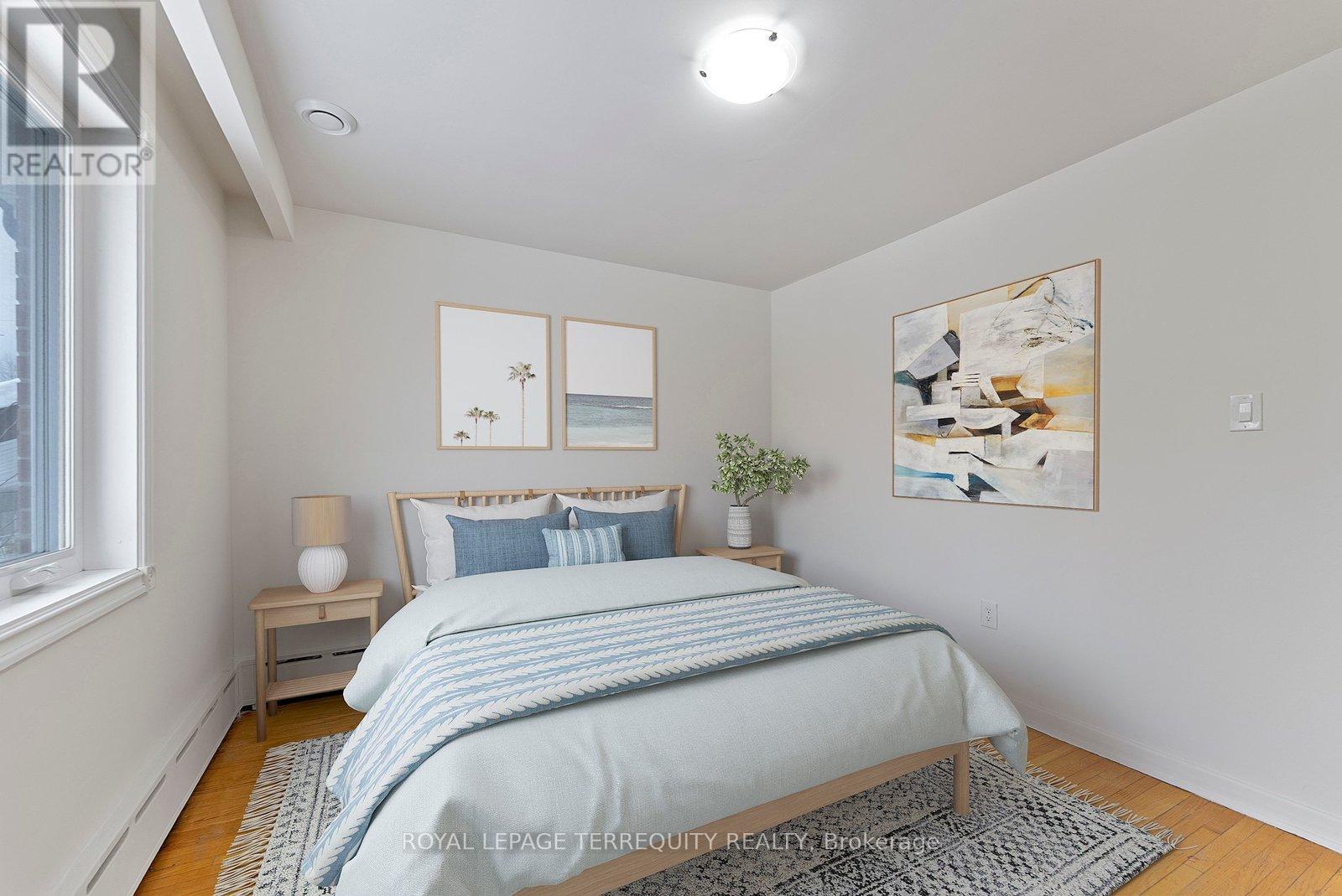 6 Peacham Crescent, Toronto (downsview-roding-cfb), Ontario