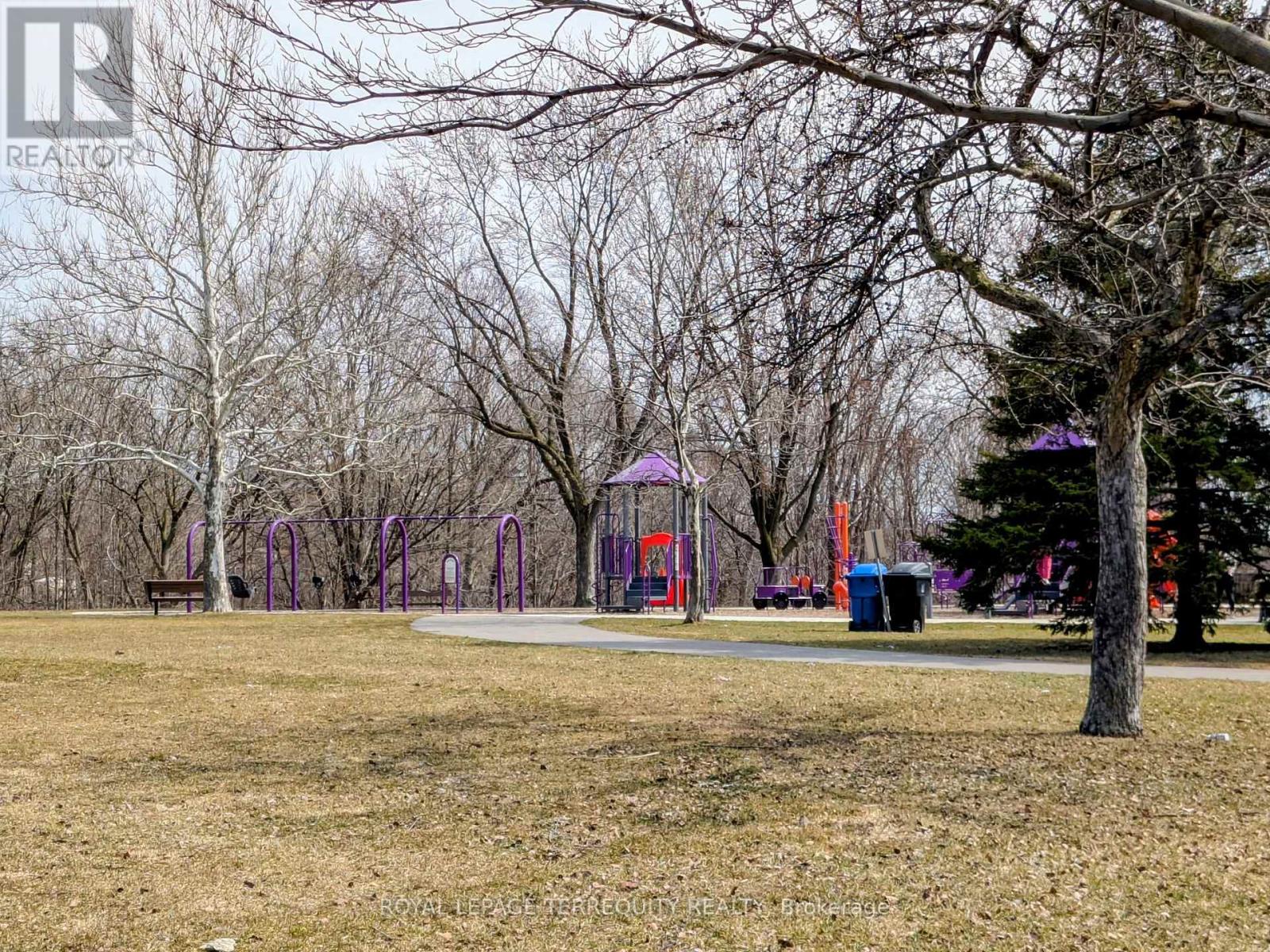 6 Peacham Crescent, Toronto (downsview-roding-cfb), Ontario