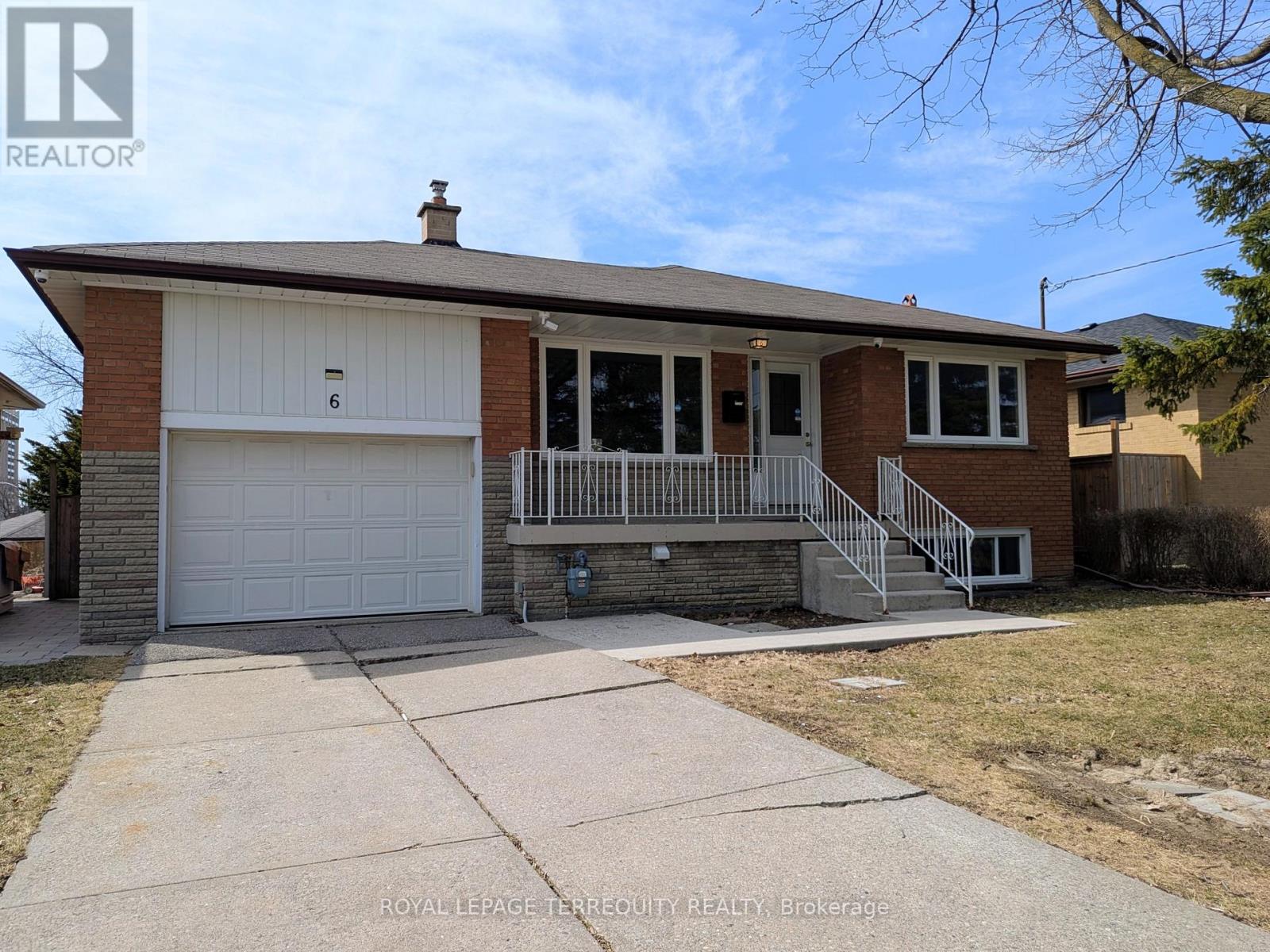 6 Peacham Crescent, Toronto (downsview-roding-cfb), Ontario