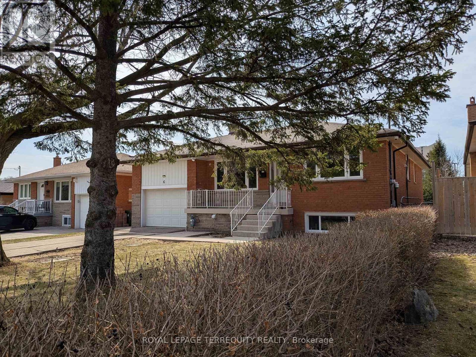 6 Peacham Crescent, Toronto (downsview-roding-cfb), Ontario