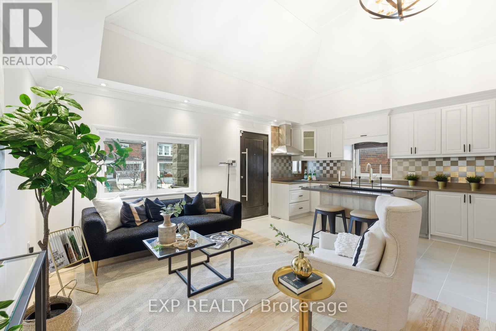 32 Victoria Boulevard, Toronto (mount Dennis), Ontario