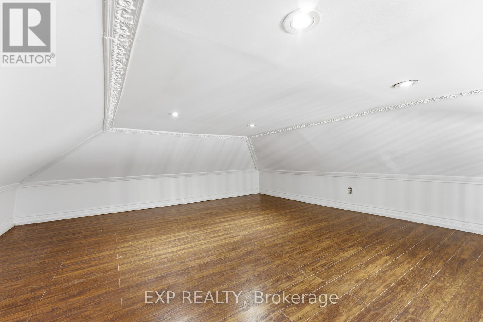 32 Victoria Boulevard, Toronto (mount Dennis), Ontario