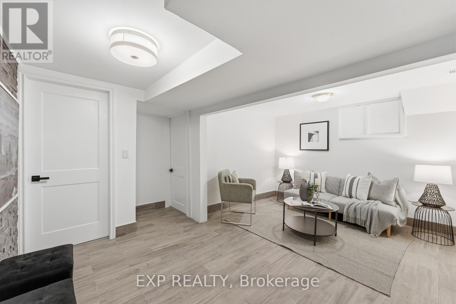 32 Victoria Boulevard, Toronto (mount Dennis), Ontario