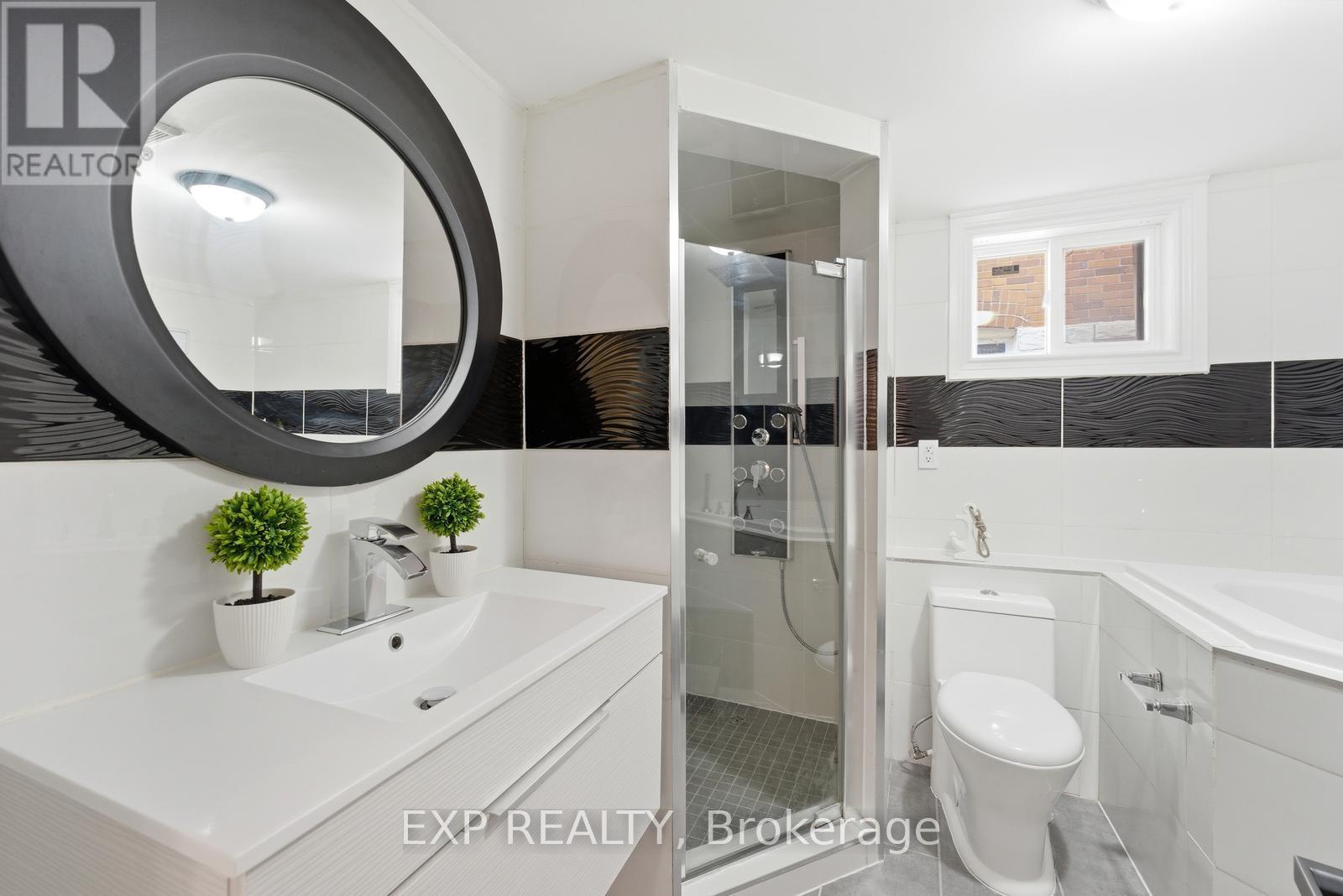 32 Victoria Boulevard, Toronto (mount Dennis), Ontario