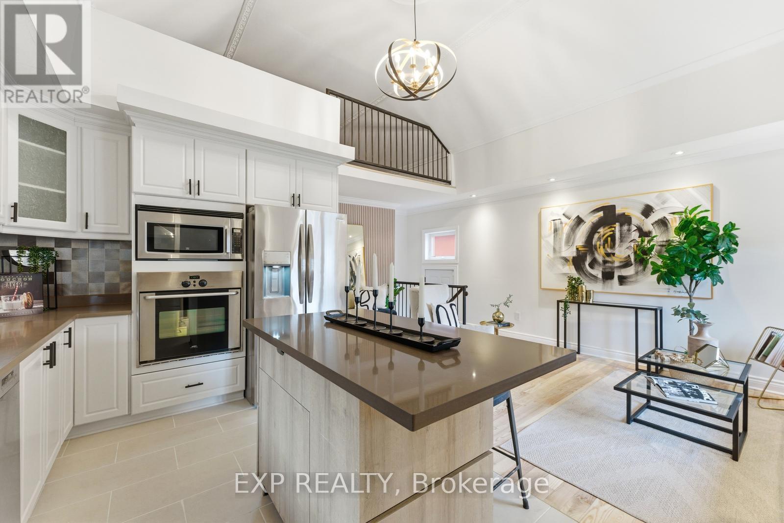 32 Victoria Boulevard, Toronto (mount Dennis), Ontario