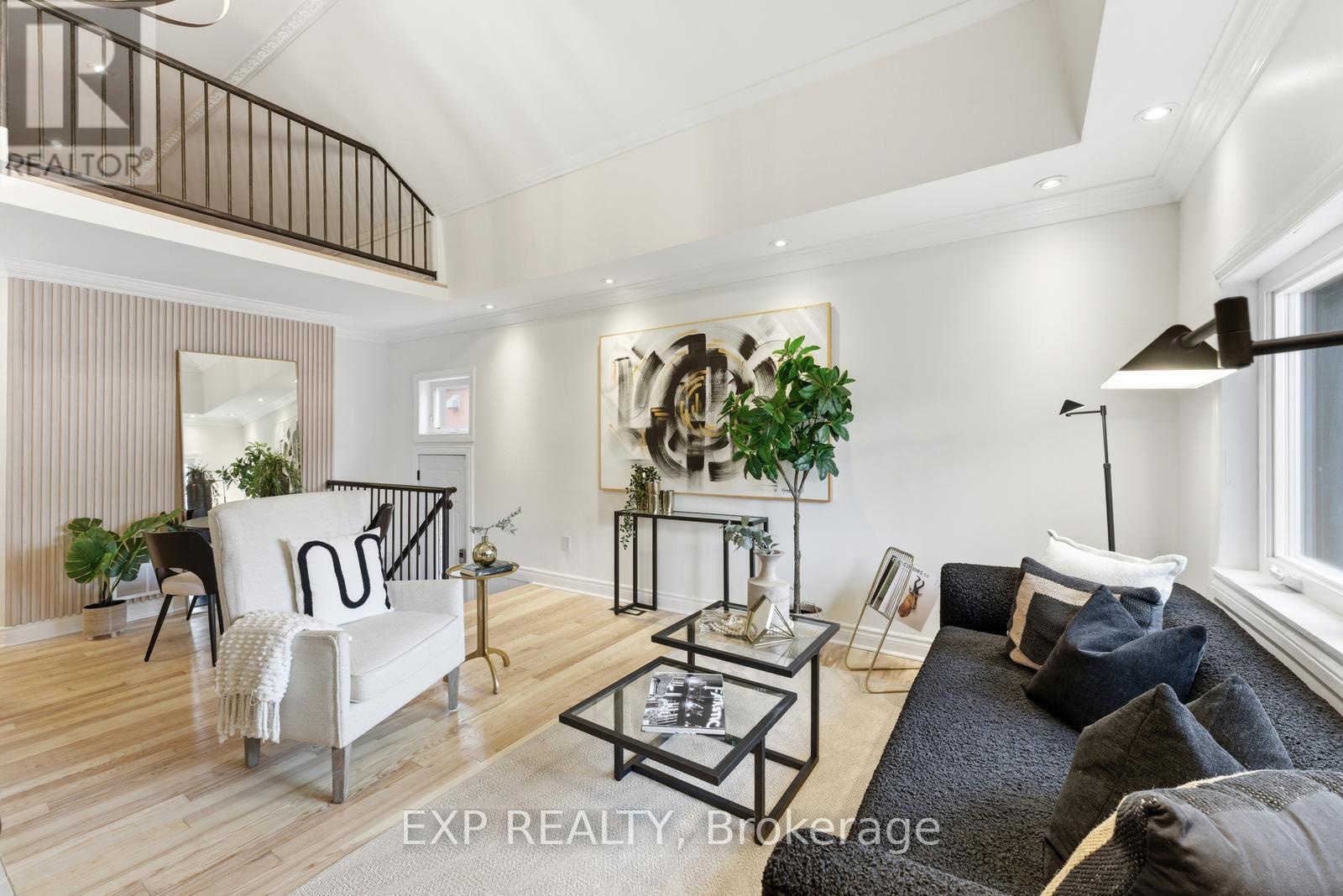 32 Victoria Boulevard, Toronto (mount Dennis), Ontario