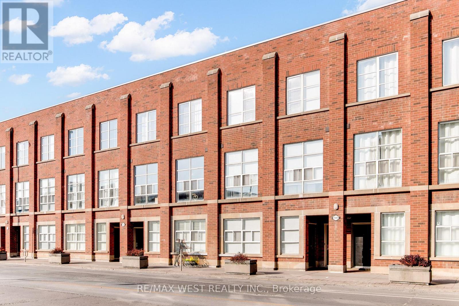 3 - 1396 Bloor Street W, Toronto (dovercourt-wallace Emerson-junction), Ontario