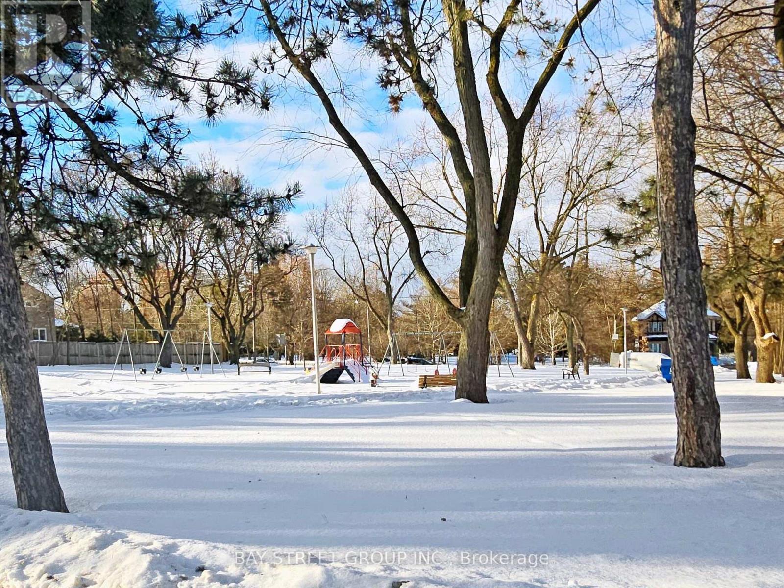 31 Evergreen Gardens, Toronto (leaside), Ontario