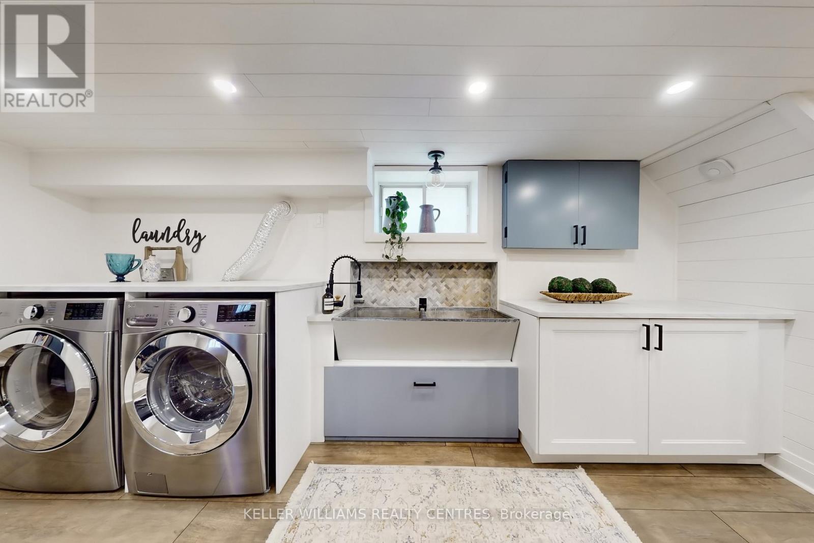 23 Thirteenth Street, Toronto (new Toronto), Ontario