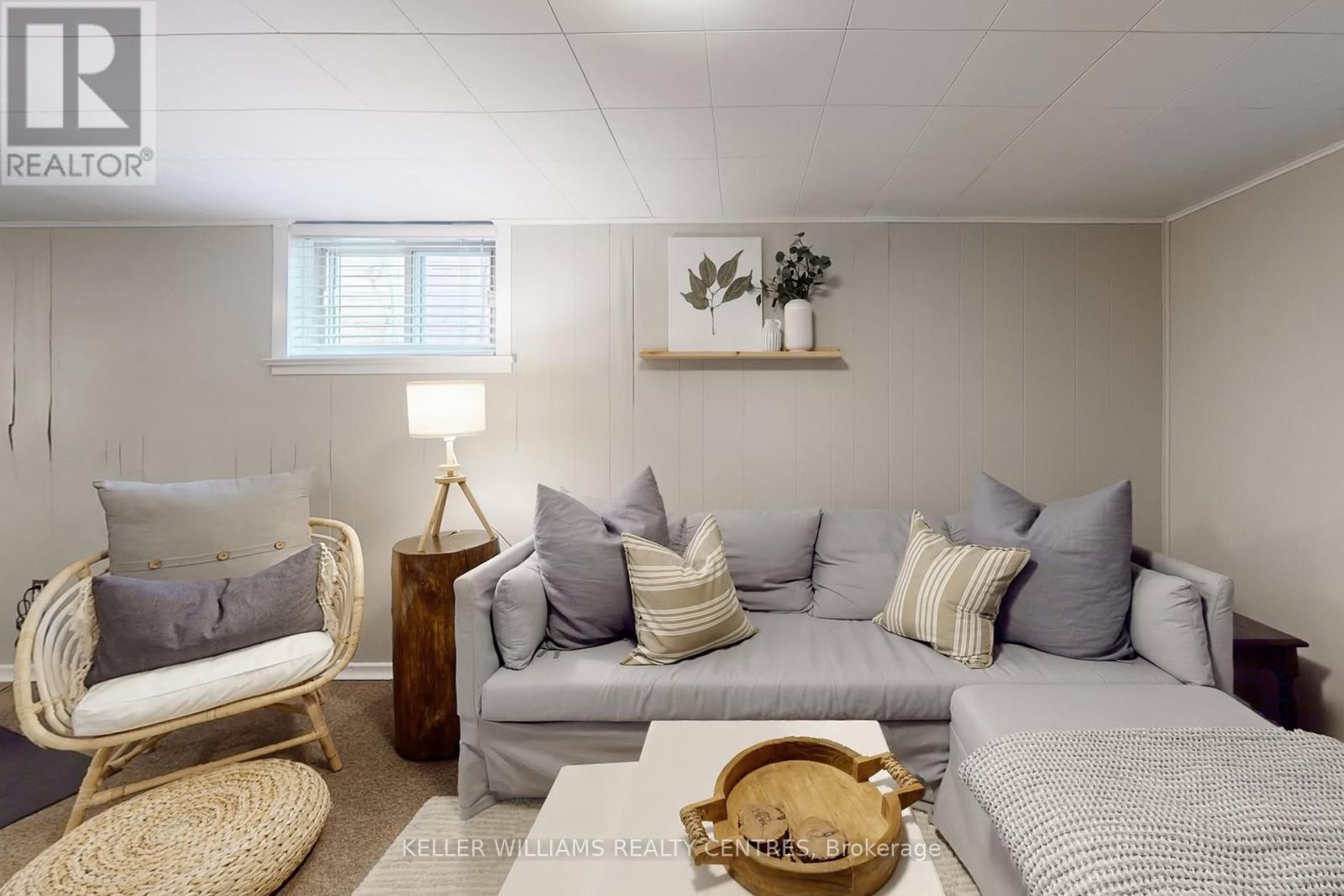 23 Thirteenth Street, Toronto (new Toronto), Ontario