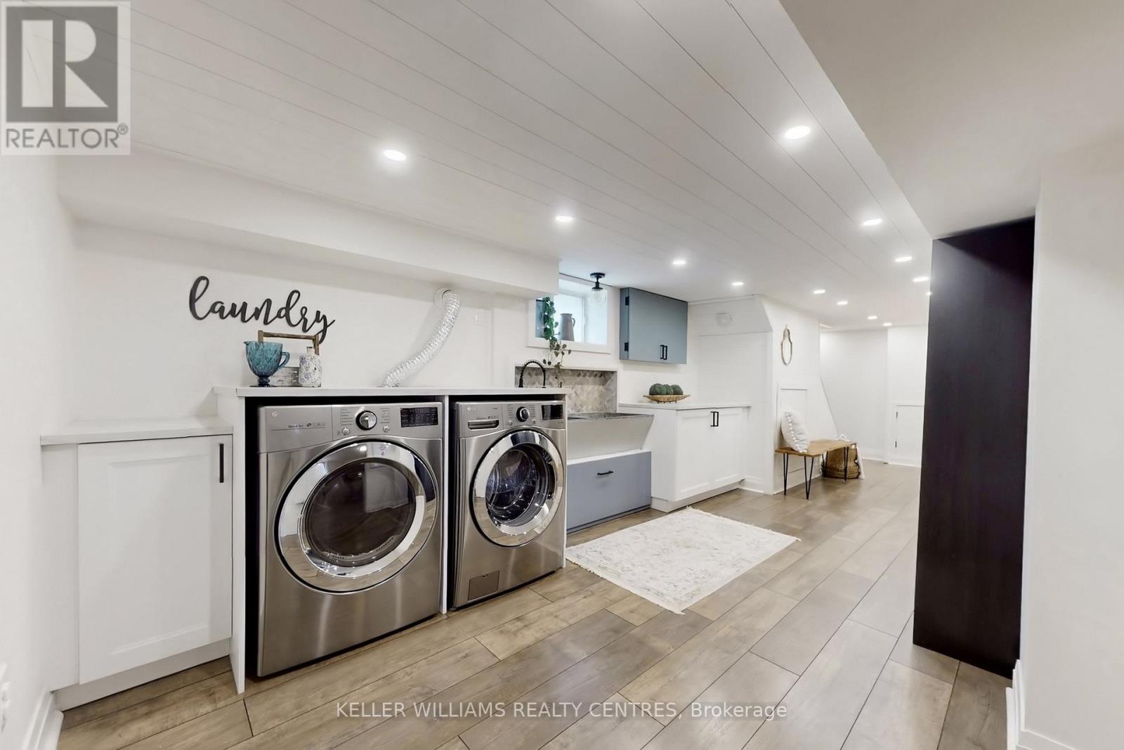 23 Thirteenth Street, Toronto (new Toronto), Ontario