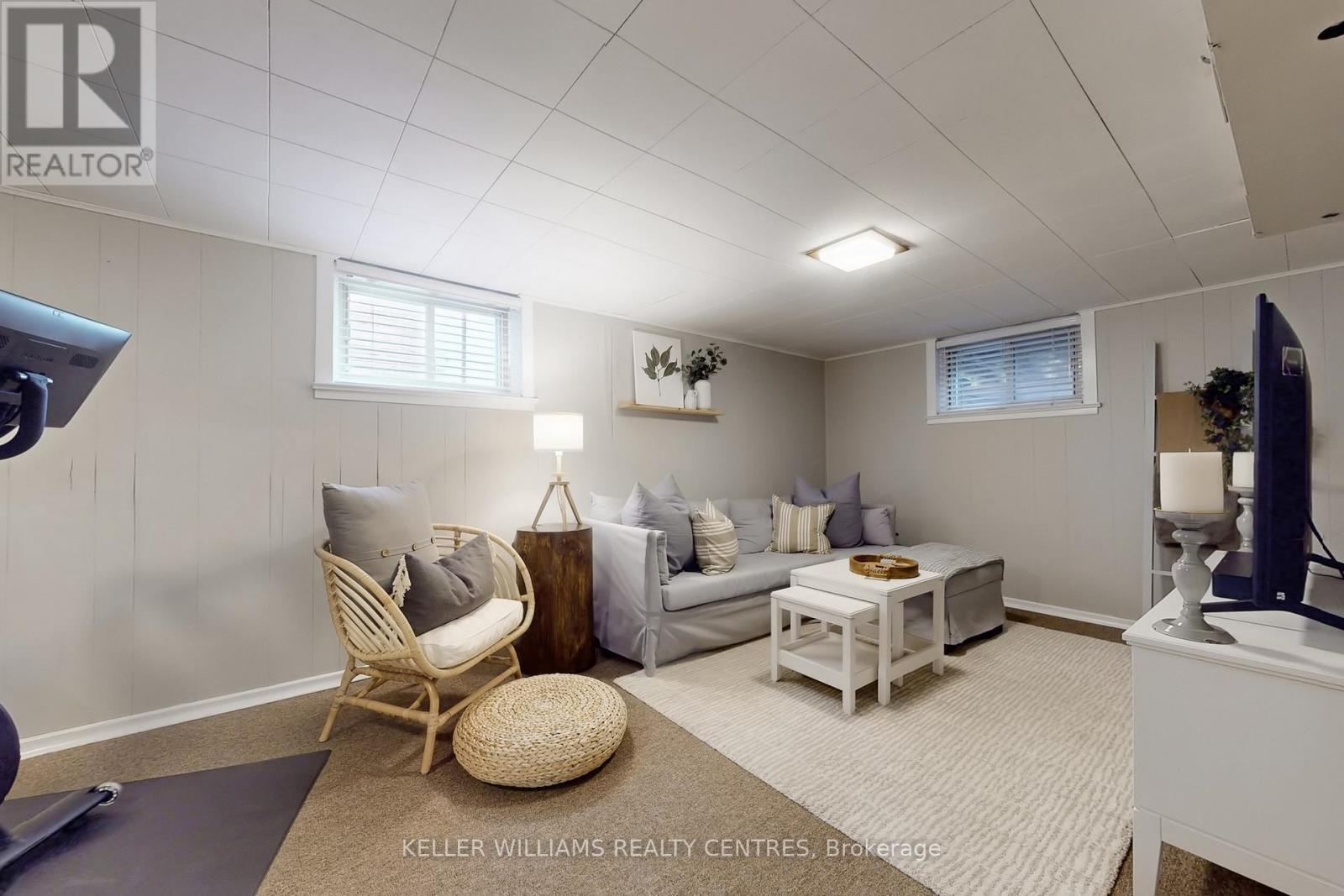 23 Thirteenth Street, Toronto (new Toronto), Ontario