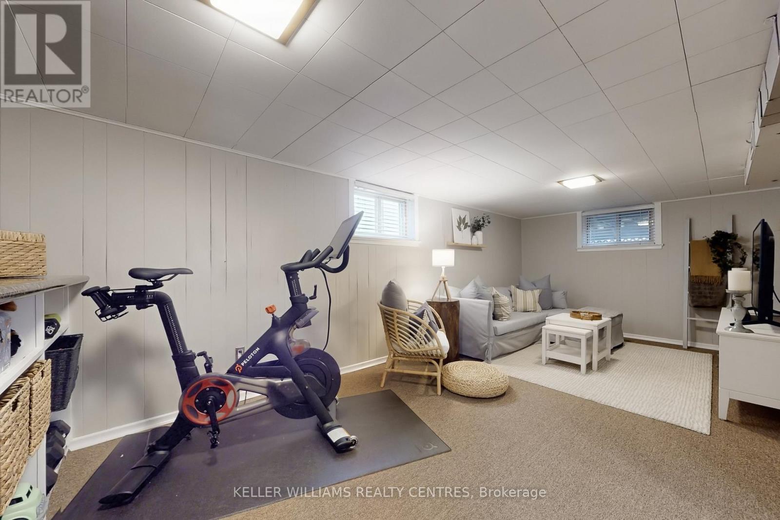 23 Thirteenth Street, Toronto (new Toronto), Ontario