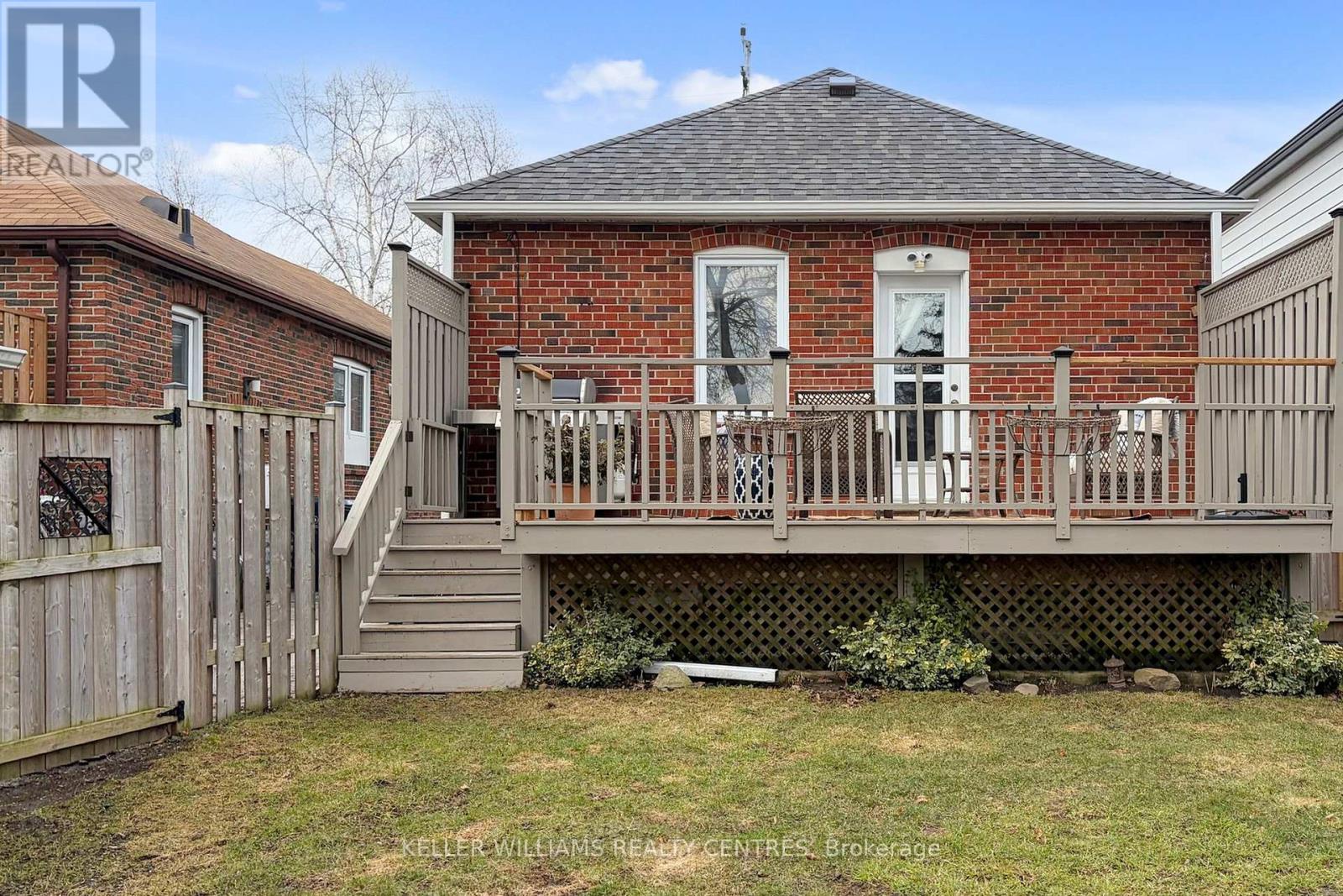 23 Thirteenth Street, Toronto (new Toronto), Ontario