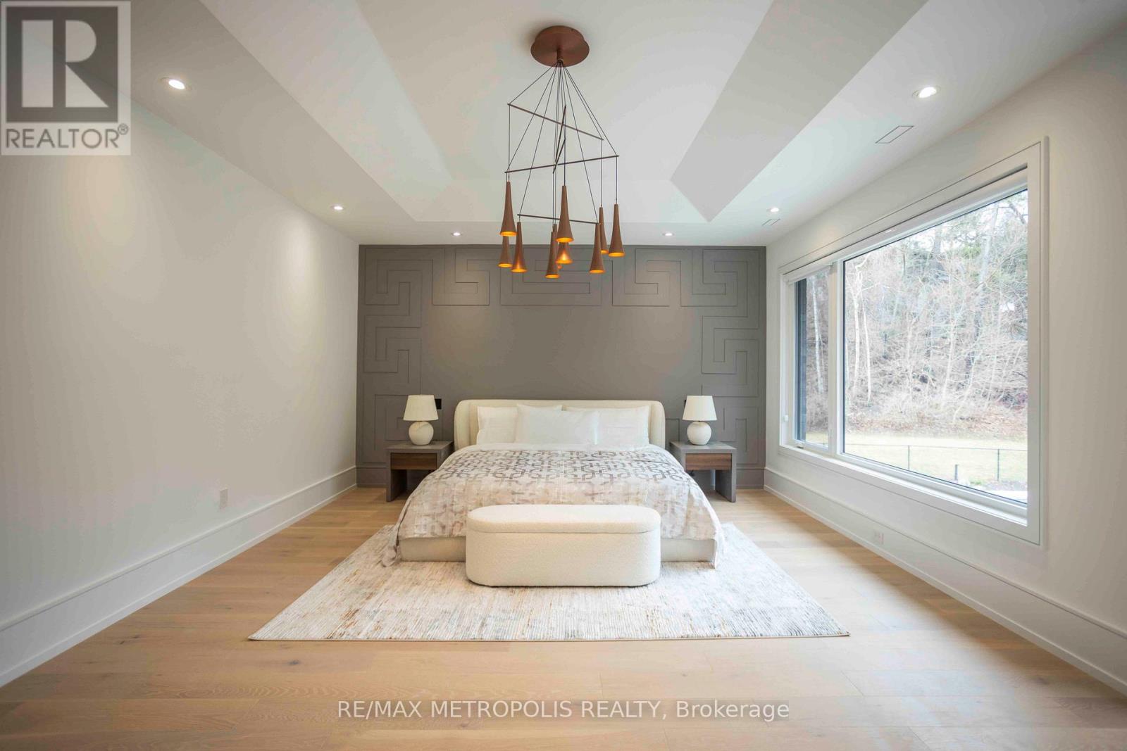 12 Bearwood Drive, Toronto (edenbridge-humber Valley), Ontario