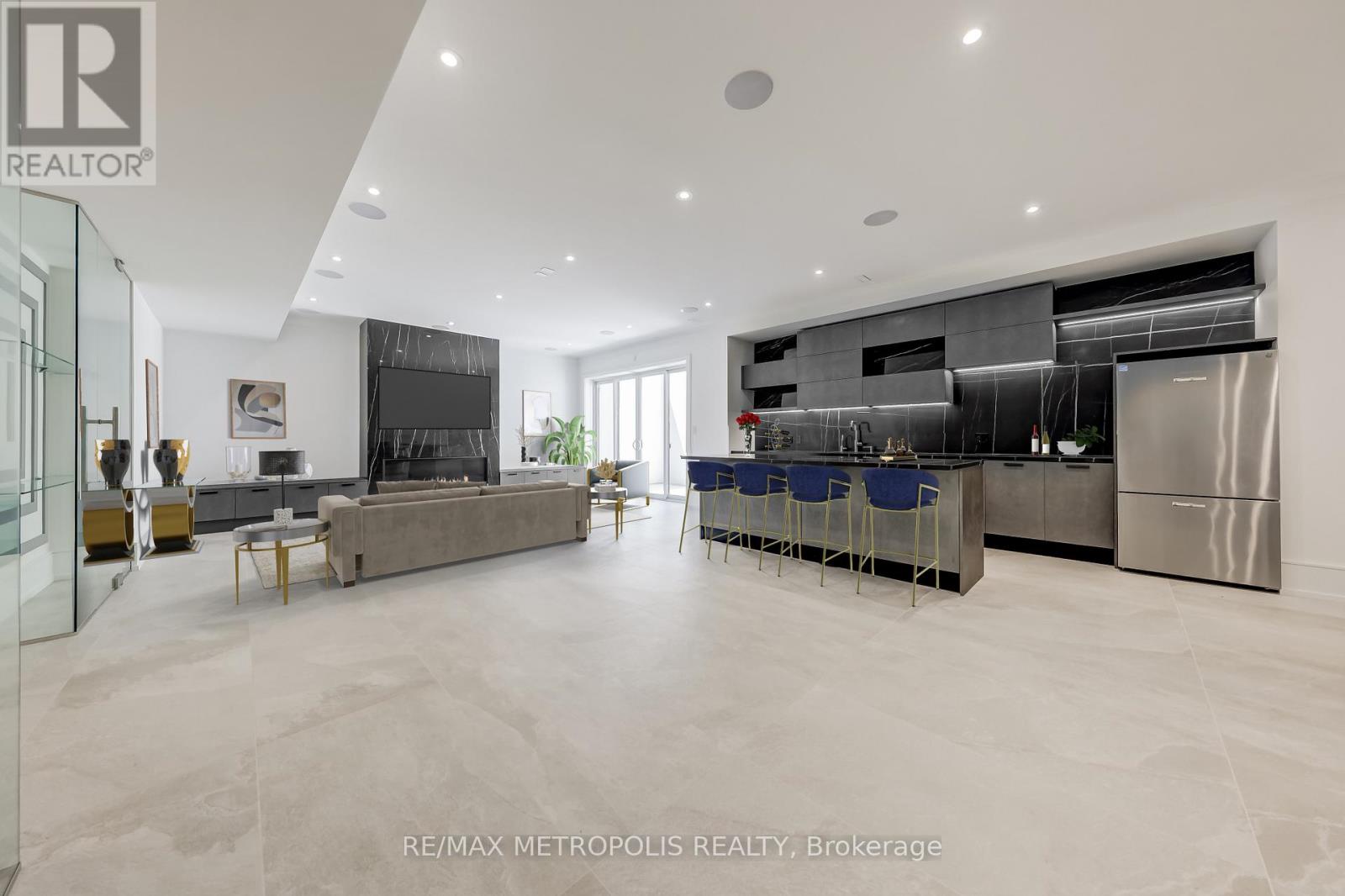 12 Bearwood Drive, Toronto (edenbridge-humber Valley), Ontario