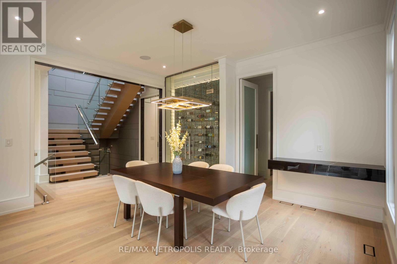 12 Bearwood Drive, Toronto (edenbridge-humber Valley), Ontario