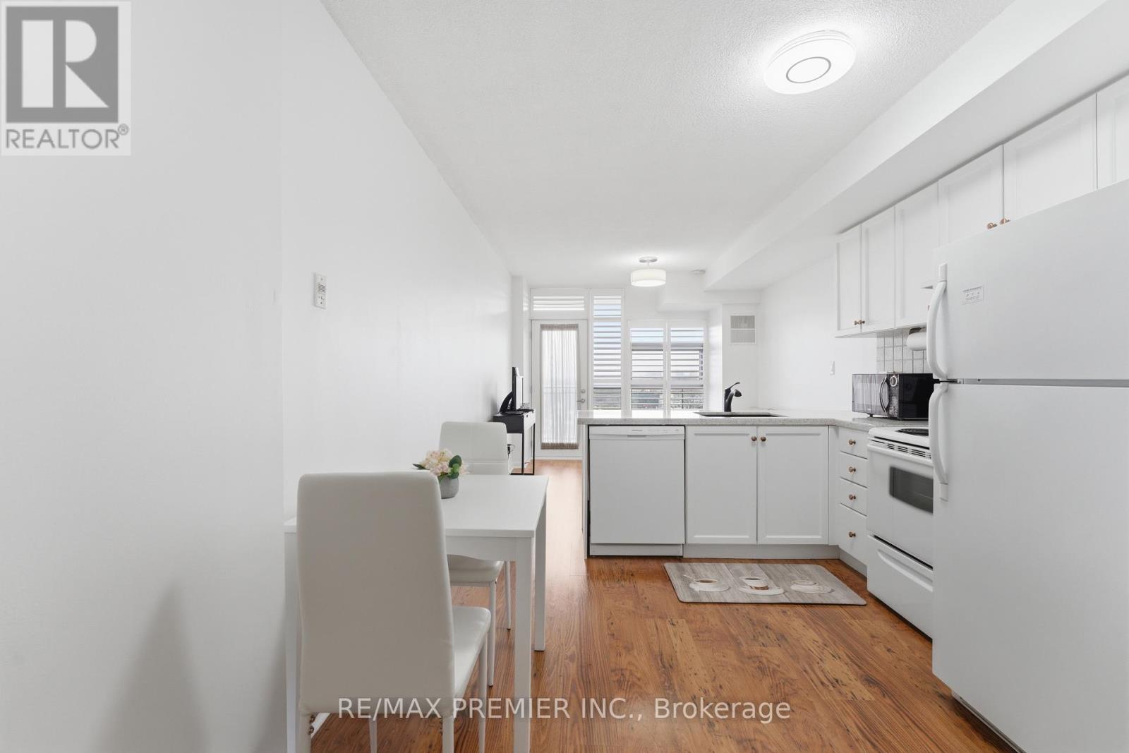 815 - 2464 Weston Road, Toronto (weston), Ontario