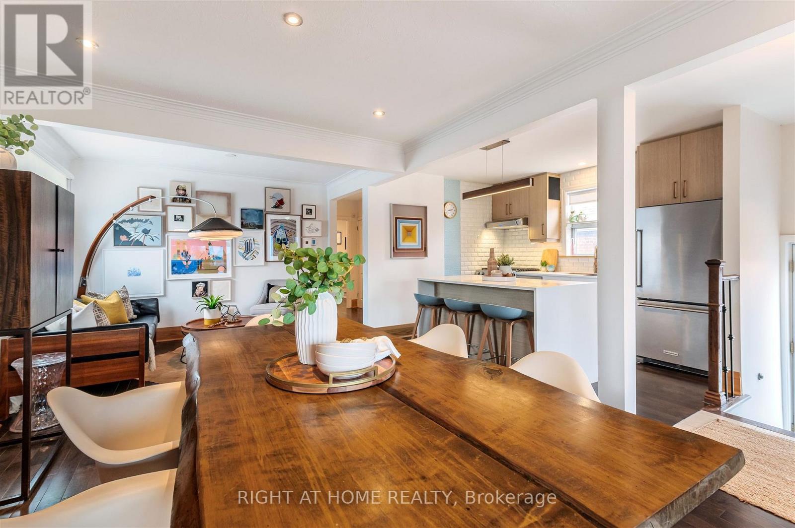 17 Claybrooke Street, Toronto (beechborough-greenbrook), Ontario