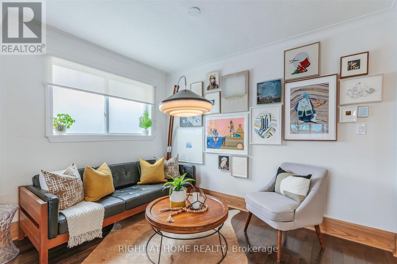 17 Claybrooke Street, Toronto (beechborough-greenbrook), Ontario