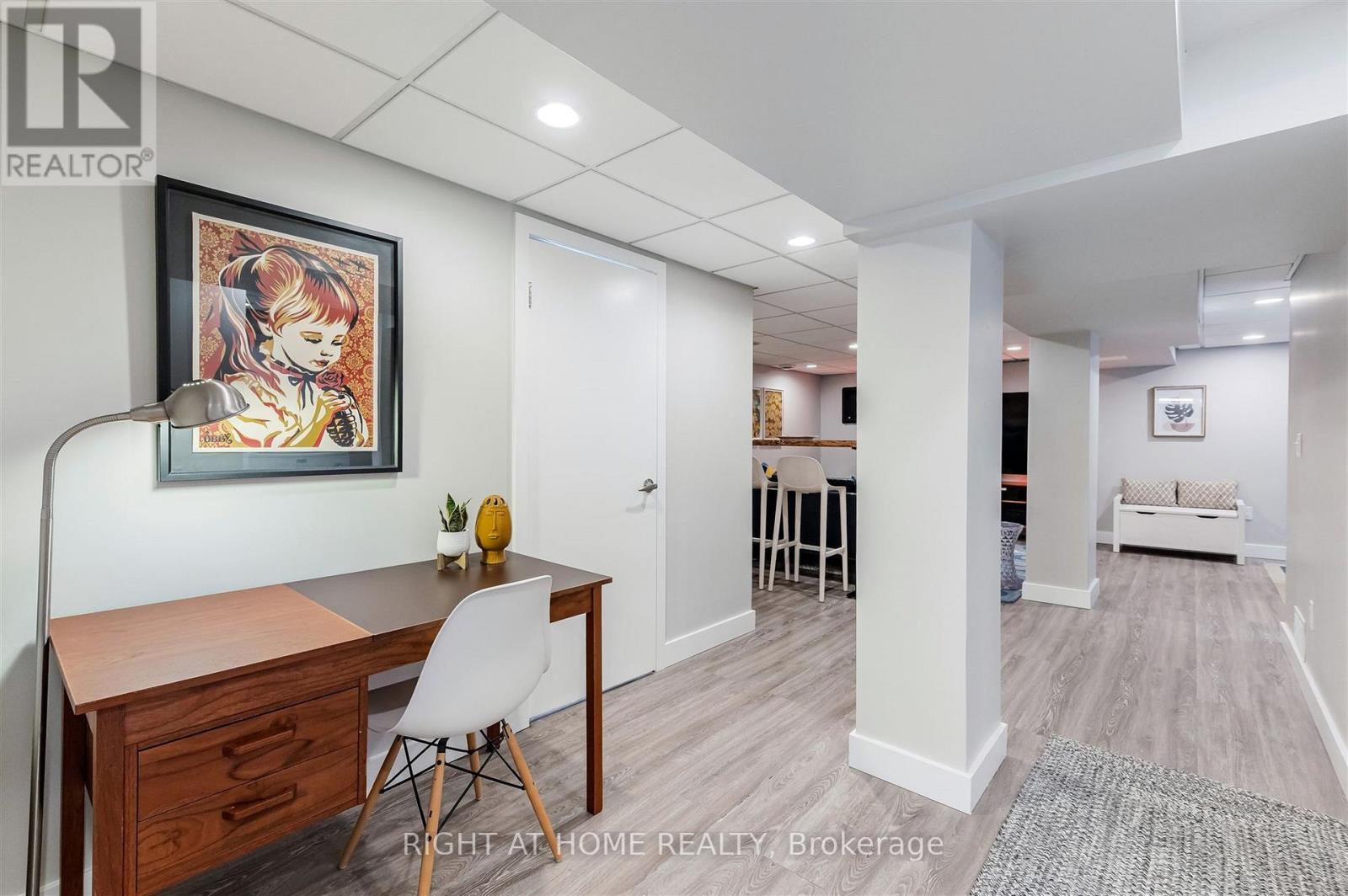 17 Claybrooke Street, Toronto (beechborough-greenbrook), Ontario