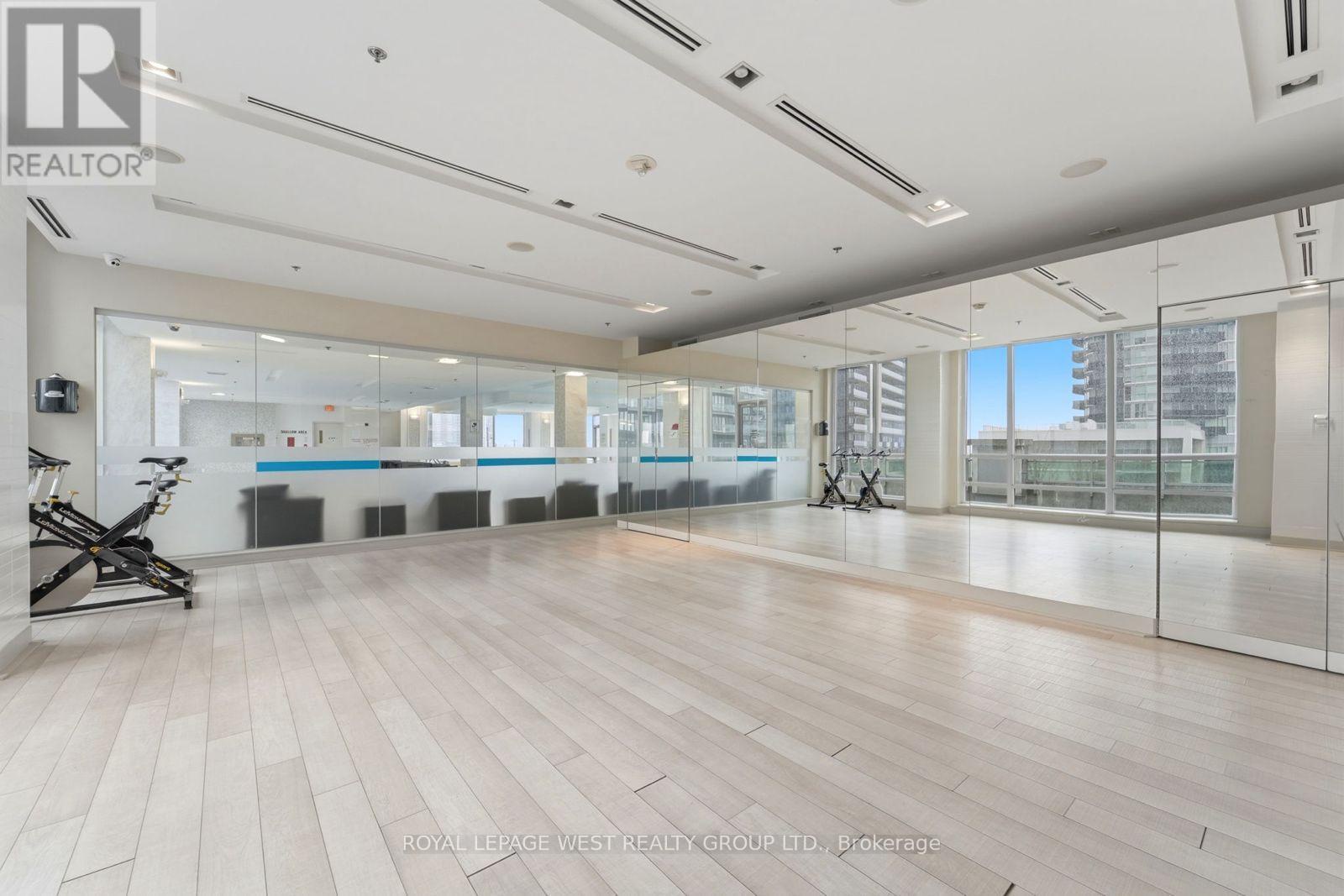 1406 - 16 Brookers Lane, Toronto (mimico), Ontario