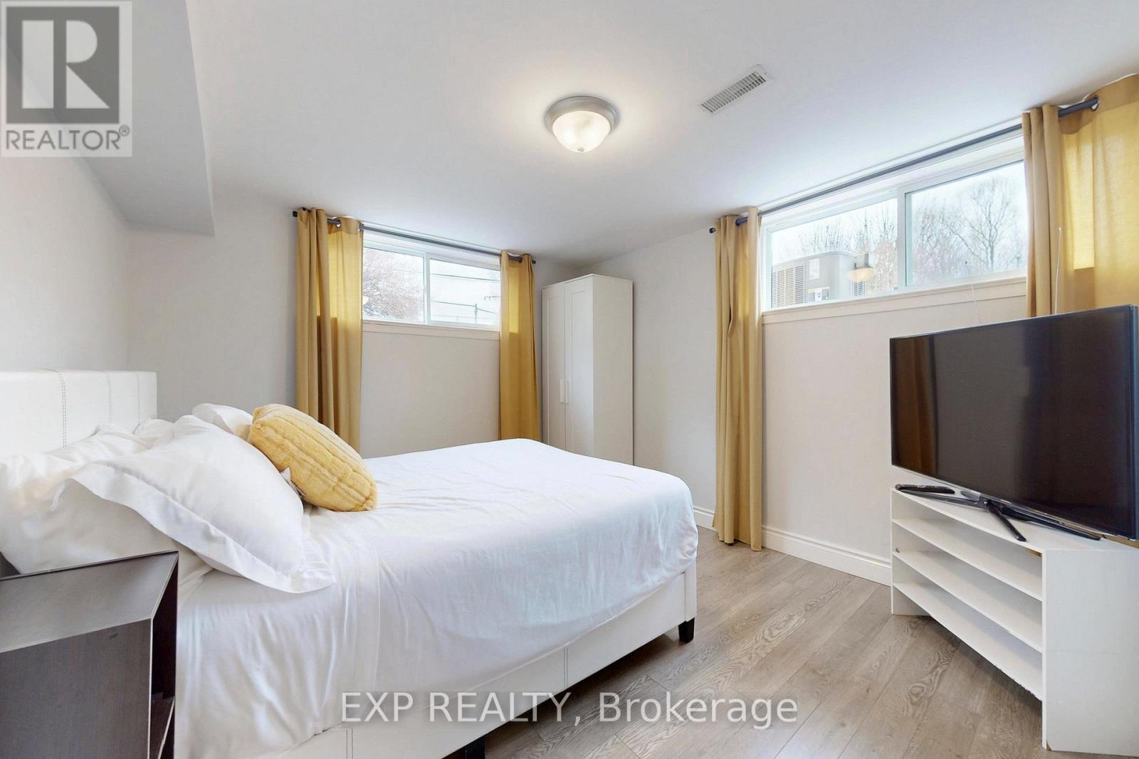 25 Mcmanus Road, Toronto (kingsview Village-the Westway), Ontario