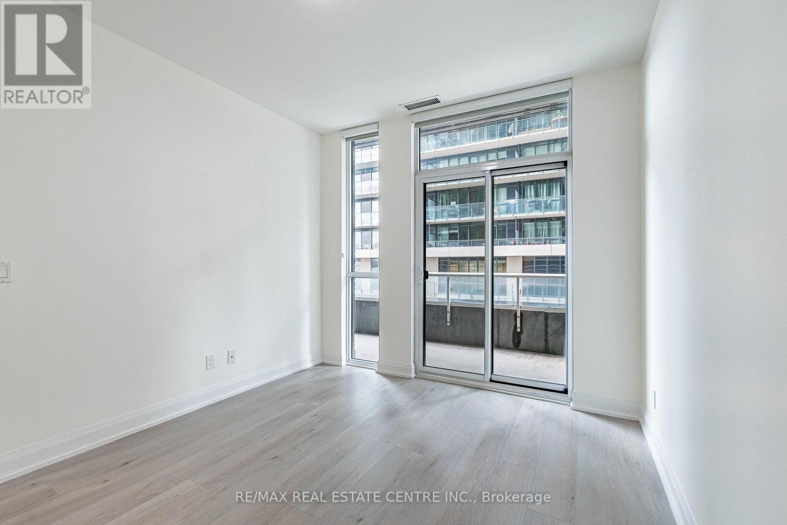 207 - 110 Marine Parade Drive, Toronto (mimico), Ontario