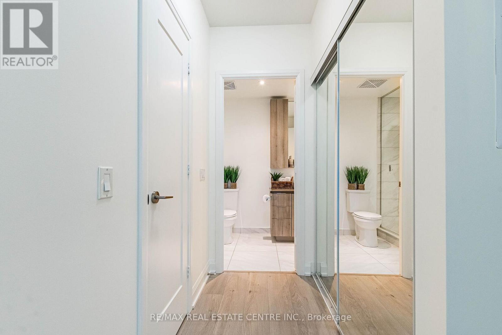 207 - 110 Marine Parade Drive, Toronto (mimico), Ontario