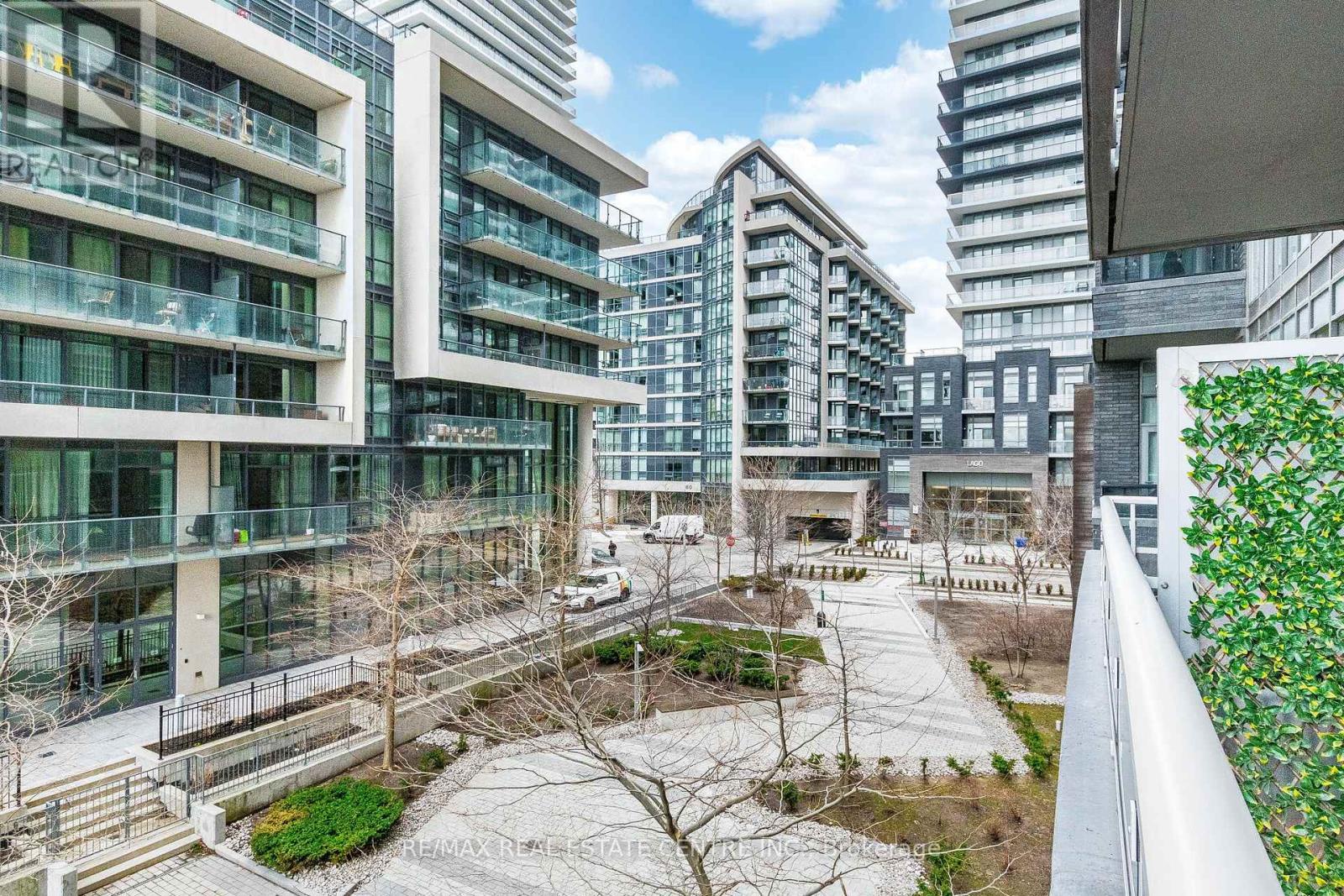 207 - 110 Marine Parade Drive, Toronto (mimico), Ontario