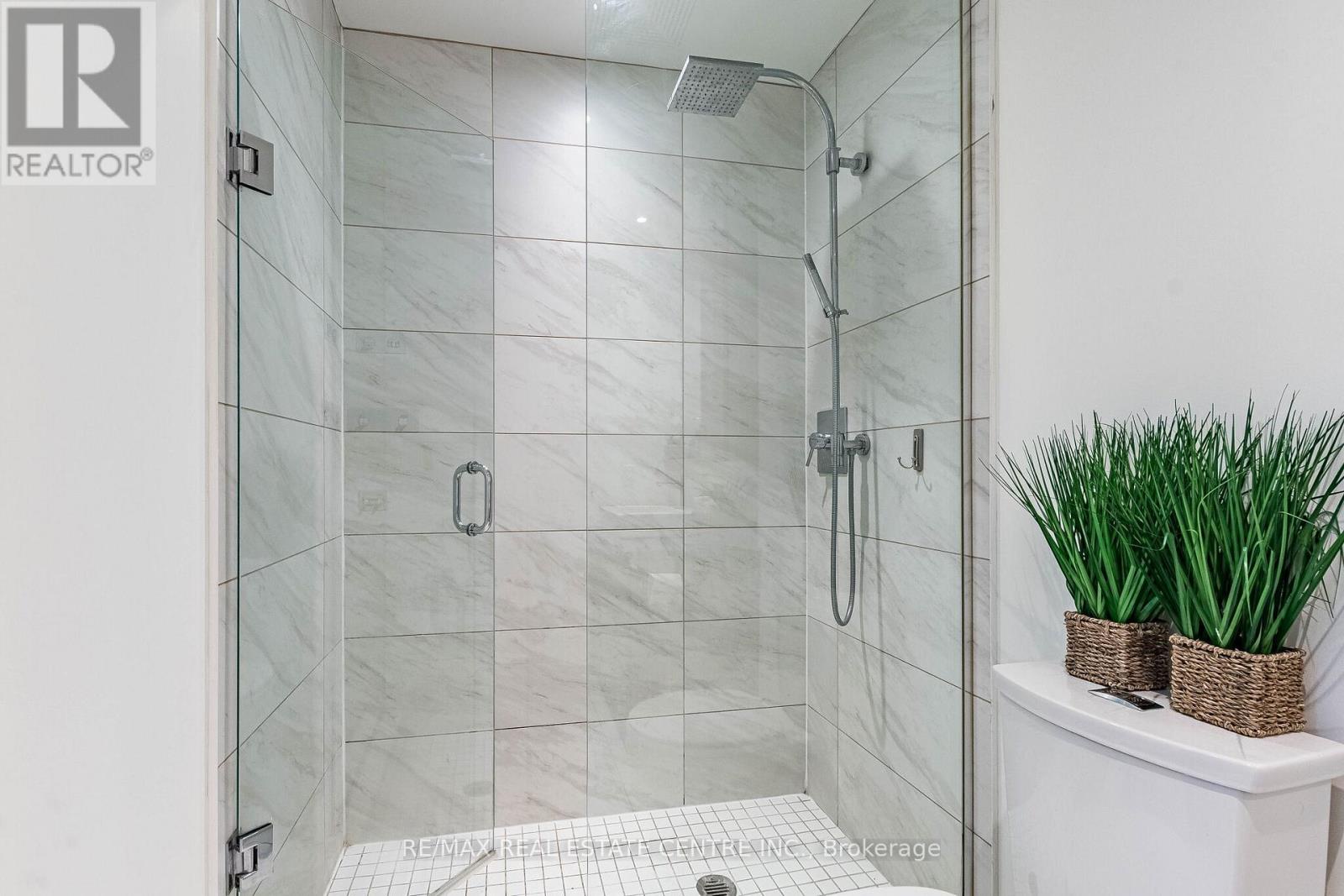 207 - 110 Marine Parade Drive, Toronto (mimico), Ontario