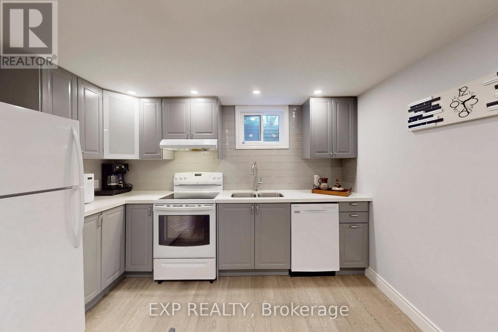 25 Mcmanus Road, Toronto (kingsview Village-the Westway), Ontario