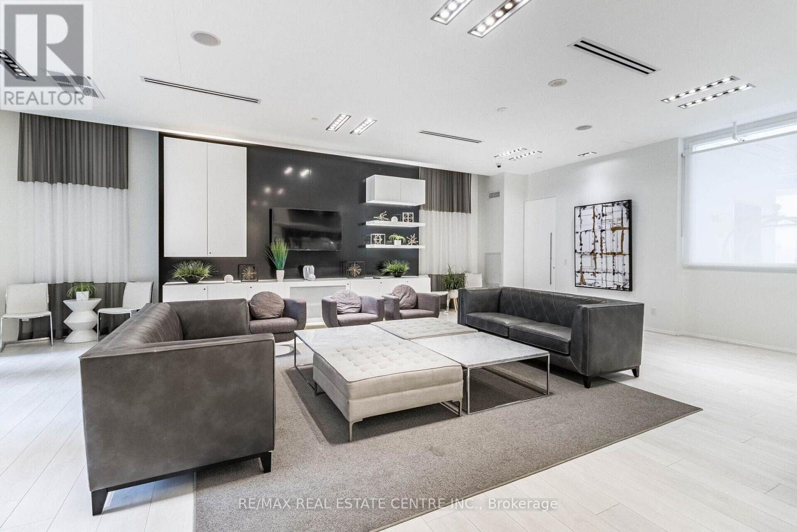 207 - 110 Marine Parade Drive, Toronto (mimico), Ontario