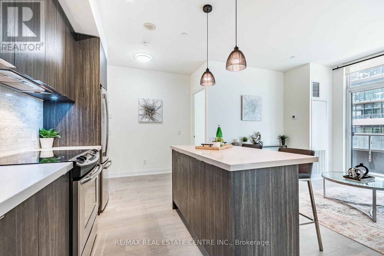 207 - 110 Marine Parade Drive, Toronto (mimico), Ontario