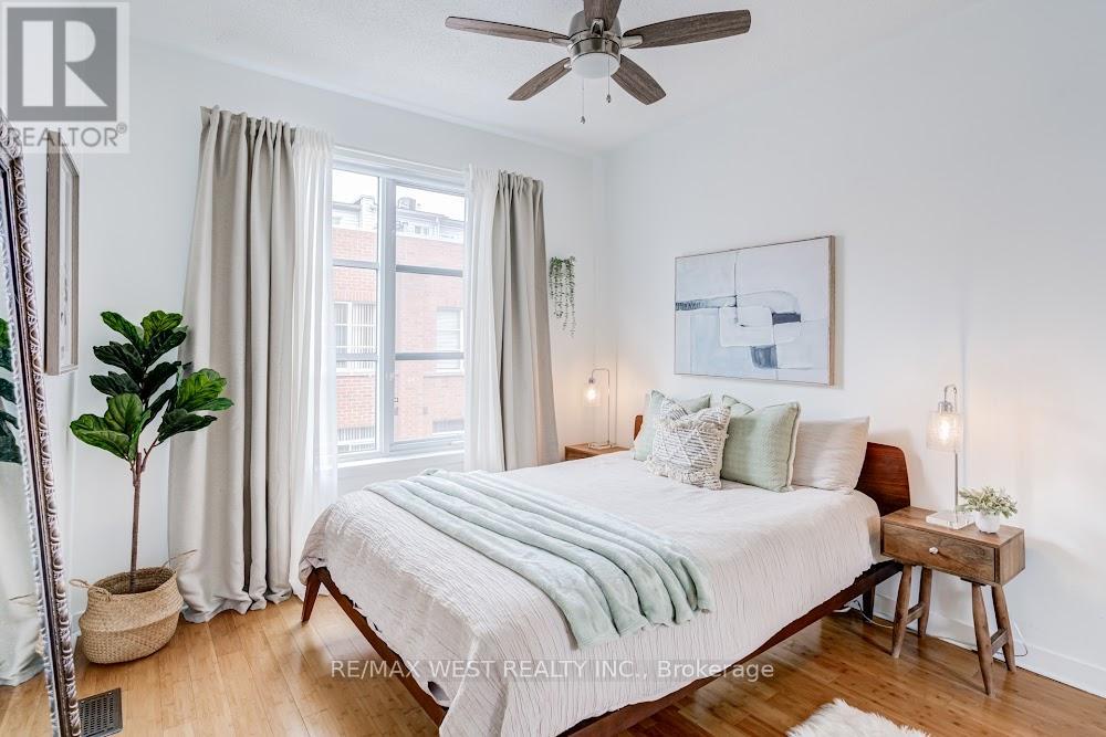 3 - 1396 Bloor Street W, Toronto (dovercourt-wallace Emerson-junction), Ontario